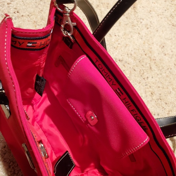 Tommy Hilfiger Purse - Picture 4 of 5